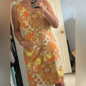 Perfect Palm Springs vibe dress. Arthur S Levine Tahari